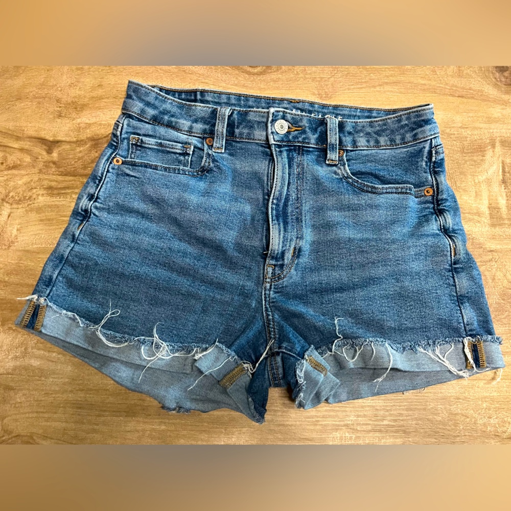 American eagle Mom short size 6